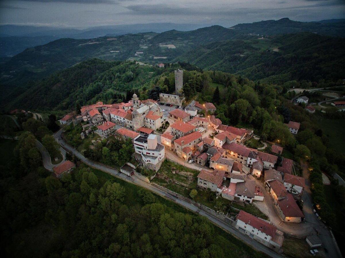 Albergo Del Bramante Roccaverano Exteriör bild